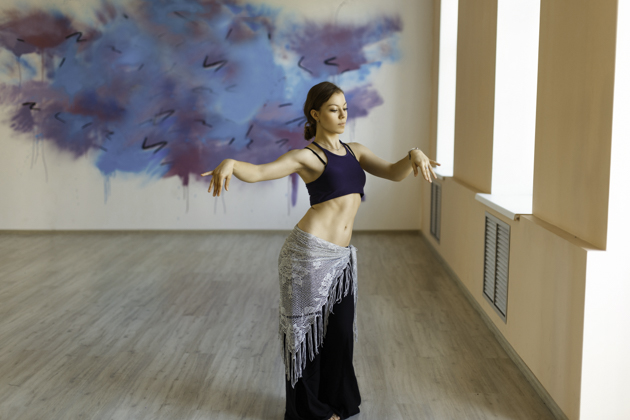 dance studio for adults, belly dancer
